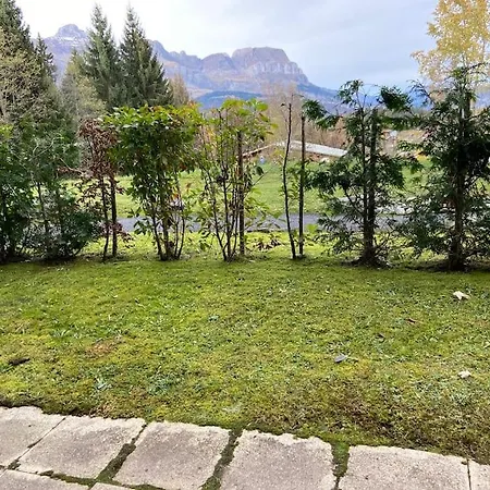 Au Pied Des Pistes Apartment *